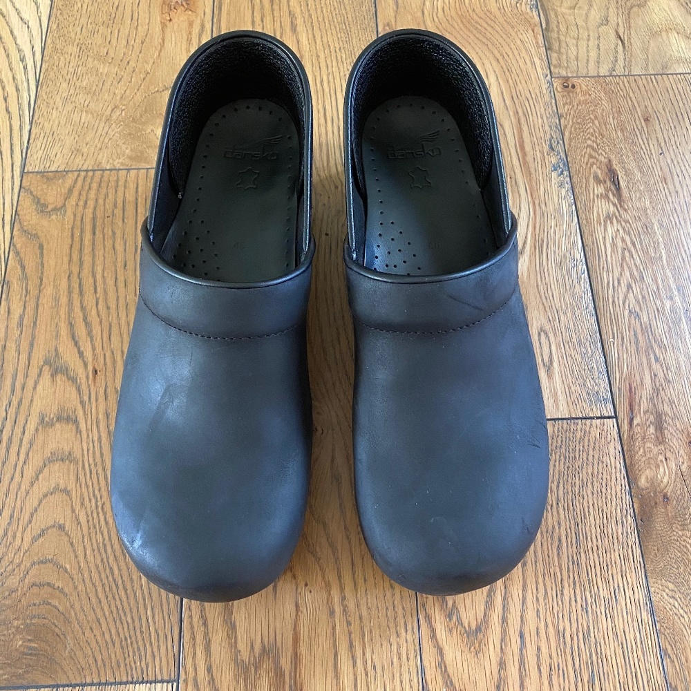 Dansko Professional Black Oiled Clogs, Size 46